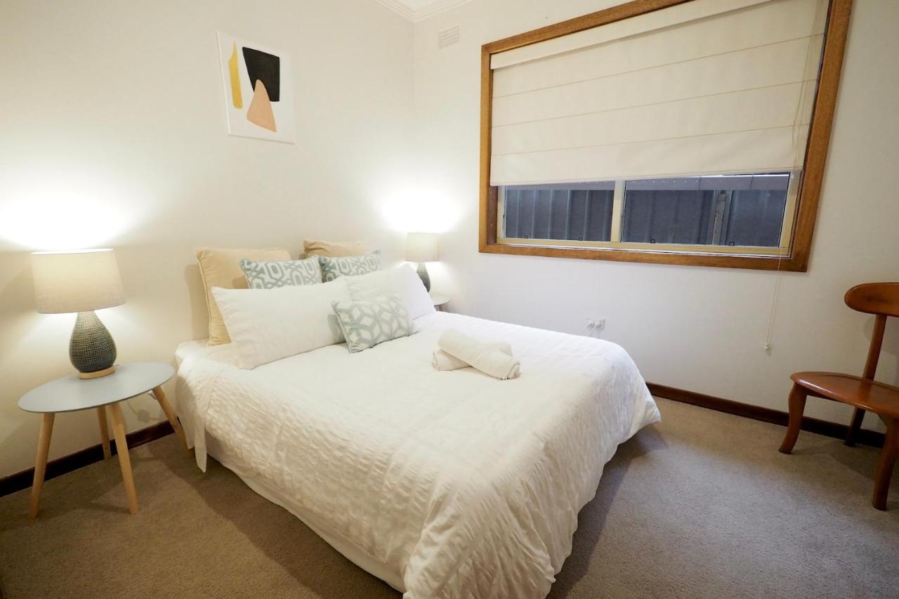 Holiday home Fantastic Family With Pool At Concord *